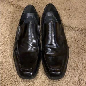 Men’s black slip on dress shoes